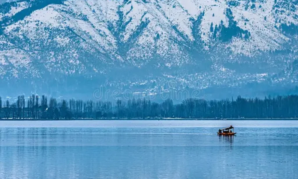 Dal Lake, Kashmir – The Jewel in the Crown of Paradise